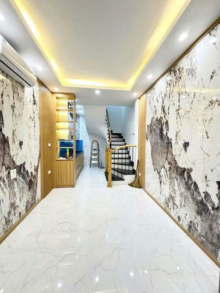 Cho thuê nhà ngõ 141 Giáp Nhị, 5 tầng x 23m2, 11 Triệu ô tô 50m2 - Ảnh 1
